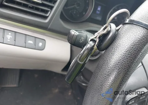 2020 Hyundai Elantra Se из США, поврежденный, VIN 5NPD74LF1LH504410